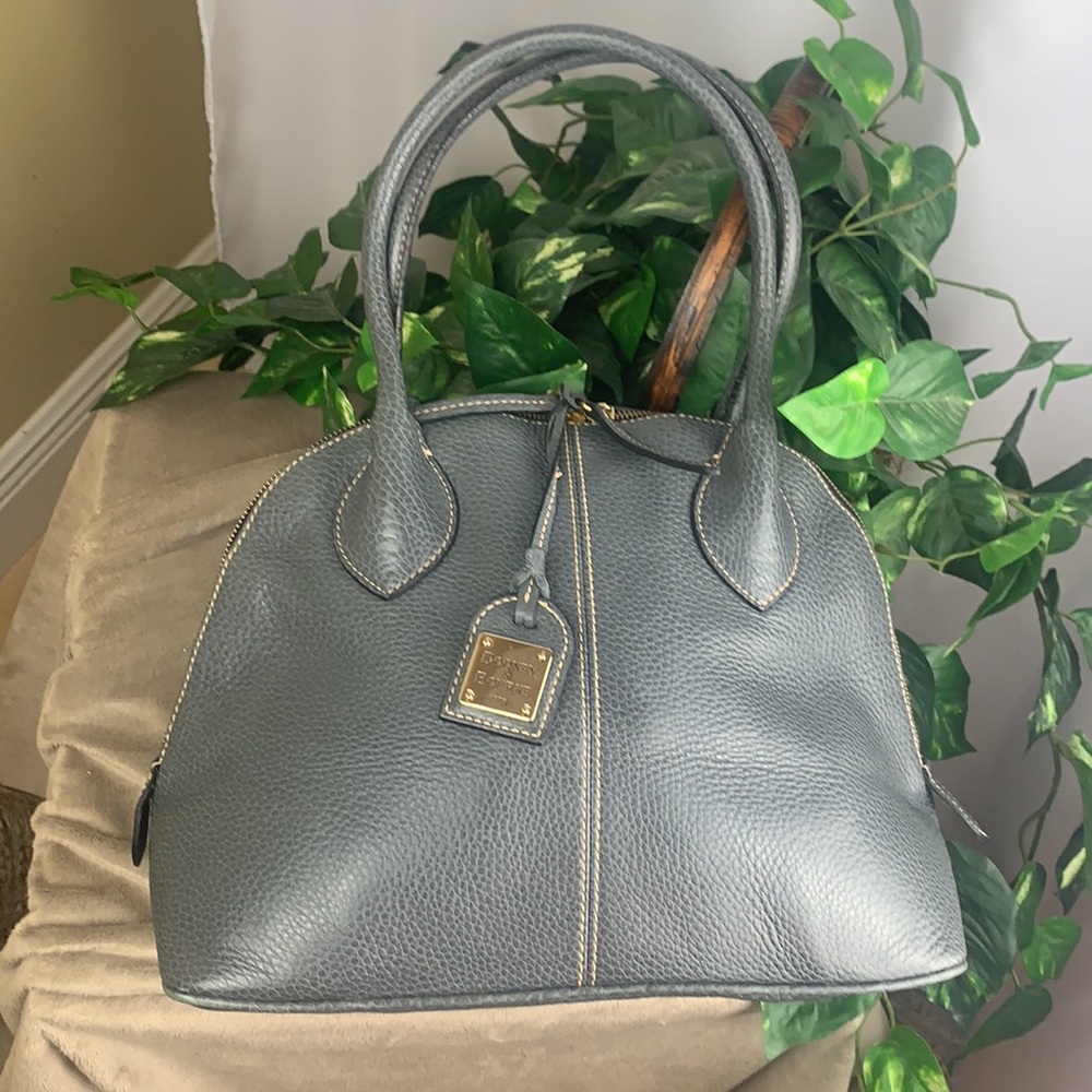 ❌TRADED
Dooney & Bourke Gray Pebbled Genuine Leather Purse Handbag - Picture 11 of 16
